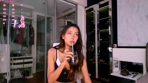 Melisa gerc online show from June 24, 9:19 am