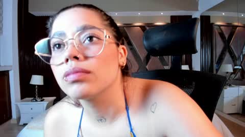Snapshot of melisasotoo chatting on April 21, 1:42 am Melissa Everyday From 1430 to 2130 Col Time online show from April 21, 1:42 am