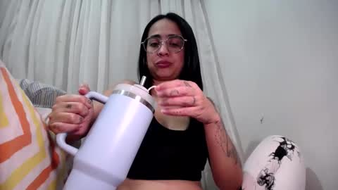 melishanton online show from January 28, 11:50 pm