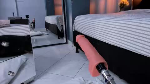 melissa_23_ online show from October 13, 11:32 am