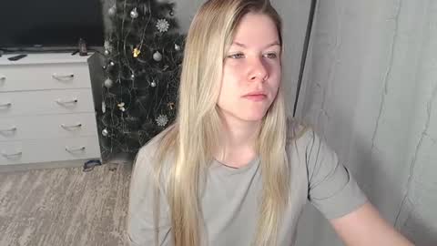 Snapshot of melissa__ray chatting on January 23, 2:23 am Melissa  Ray online show from January 23, 2:23 am