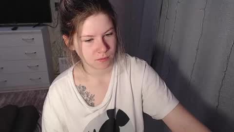 Snapshot of melissa__ray chatting on January 31, 2:15 am Melissa  Ray online show from January 31, 2:15 am