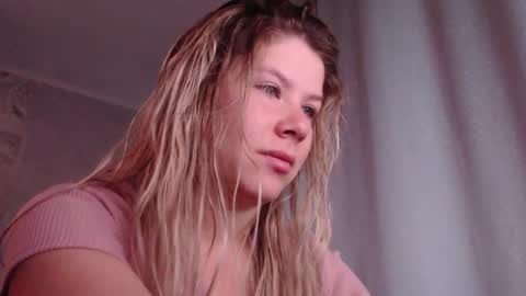 Snapshot of melissa__ray chatting on September 14, 1:49 am Melissa  Ray online show from September 14, 1:49 am