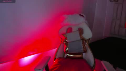 Lissa  online show from October 30, 7:25 pm