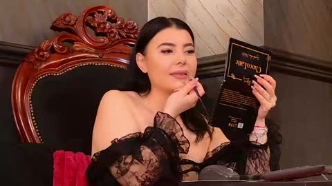 Melissa online show from April 14, 12:33 pm