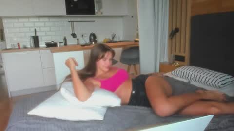 Snapshot of melissa_main chatting on June 25, 3:16 pm melissa_main online show from June 25, 3:16 pm