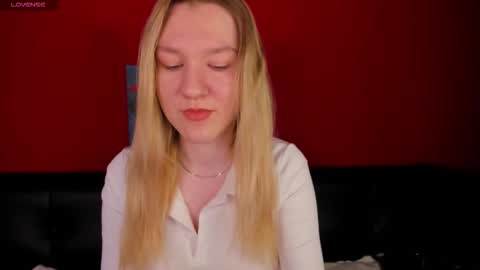 melissa_moooree online show from September 17, 8:27 am