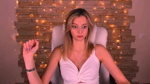 Snapshot of melissa_richardson chatting on February 26, 12:47 pm Melissa online show from February 26, 12:47 pm