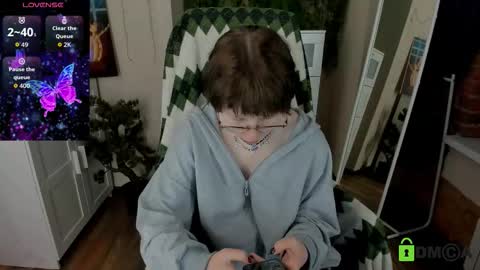 Melissa online show from February 22, 9:57 pm