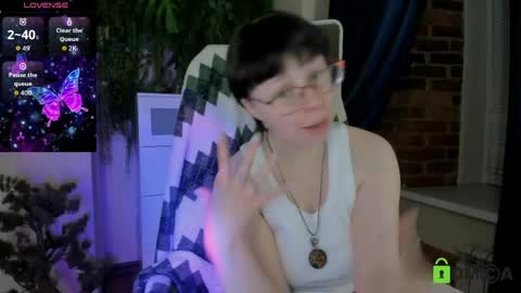 Melissa online show from June 4, 10:16 pm