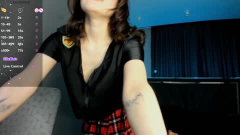 Lisaa online show from January 18, 12:57 pm