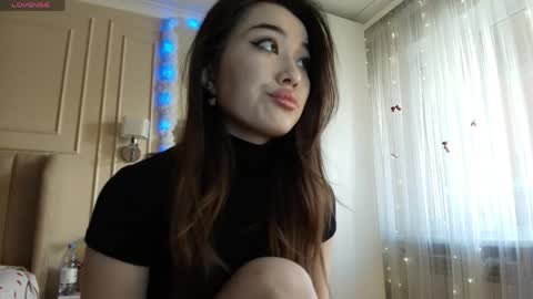 Lisaa online show from April 26, 3:26 am