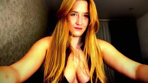 Snapshot of melissalii chatting on November 21, 10:41 pm melissalii online show from November 21, 10:41 pm
