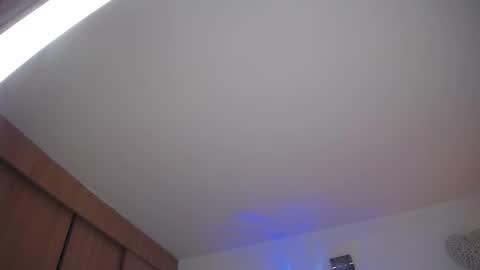 Snapshot of melissalopez27 chatting on December 2, 2:20 am Melissa Lopez online show from December 2, 2:20 am