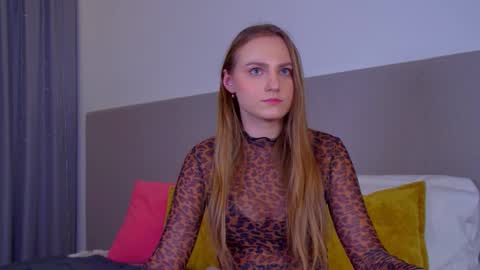 MelissaBerry online show from February 9, 5:22 pm