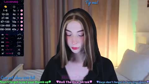 Melissa or abbreviated Mel or Lis online show from April 4, 5:38 am