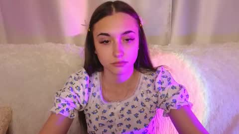 Snapshot of melissapristine chatting on September 15, 3:17 am Mel online show from September 15, 3:17 am