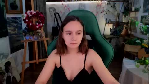 Snapshot of melissaravel chatting on February 7, 4:22 pm melissaravel online show from February 7, 4:22 pm