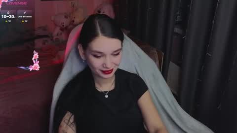 Freya  IM NONUDE online show from December 21, 11:12 pm