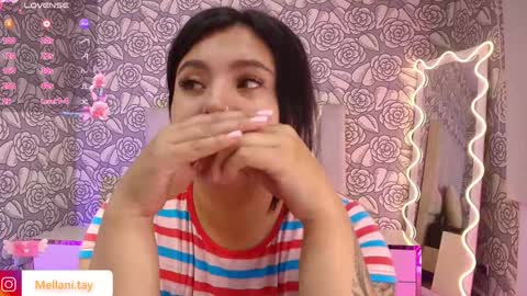 Snapshot of mellani_tay chatting on February 7, 6:14 am Mellani  online show from February 7, 6:14 am