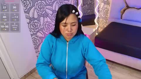 Snapshot of mellani_tay chatting on February 25, 3:09 am Mellani  online show from February 25, 3:09 am