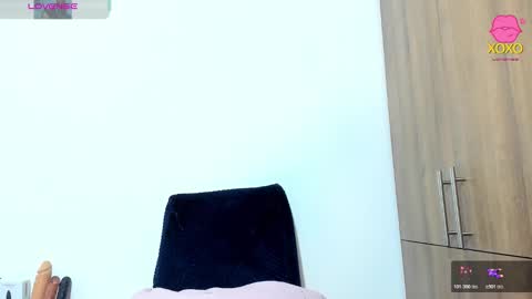 mellanie online show from December 20, 11:50 am