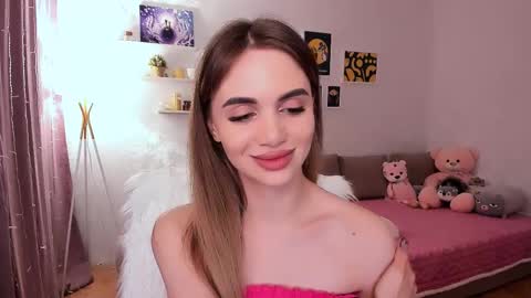 Tessa online show from March 8, 9:40 pm