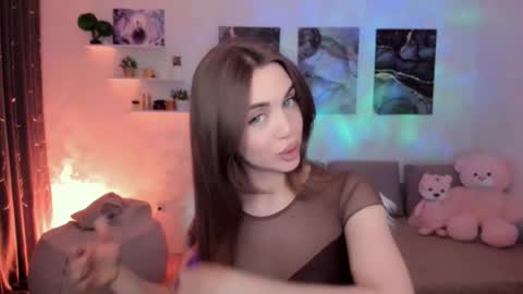 Tessa online show from February 4, 2:17 am