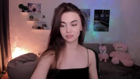 Snapshot of mellifluoustess chatting on June 8, 9:59 pm Tessa online show from June 8, 9:59 pm