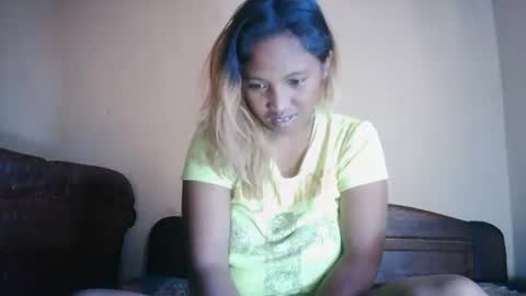Snapshot of mellissia02 chatting on June 9, 5:19 am mellissa online show from June 9, 5:19 am
