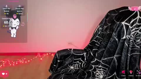 mellody online show from April 13, 4:12 pm