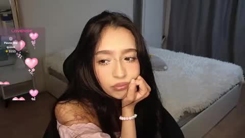 Melly online show from June 7, 9:18 pm