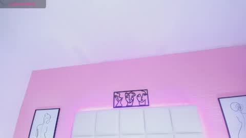 MELODDY PARKERR online show from April 6, 4:46 am