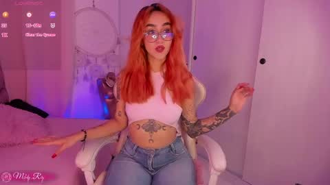 Snapshot of melodie_roy chatting on June 2, 12:45 am Melodie Roy 999 online show from June 2, 12:45 am