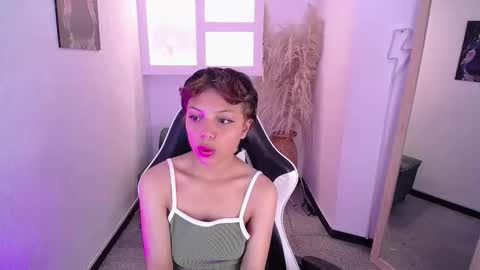 melody701583as online show from January 15, 12:32 pm