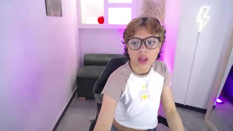 melody701583as online show from February 19, 12:34 pm