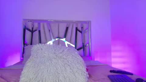    online show from November 27, 8:22 pm