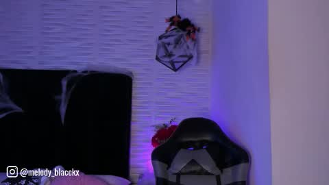 Melody online show from October 23, 10:08 pm