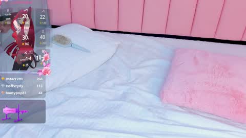   online show from December 6, 5:44 pm