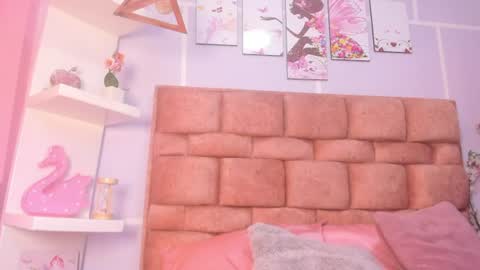 Hi i am melody  online show from June 25, 11:37 am