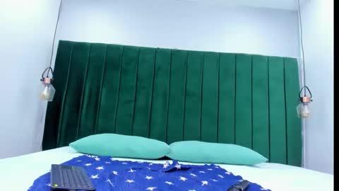 Snapshot of melody_kener chatting on February 12, 3:34 am melody_kener online show from February 12, 3:34 am