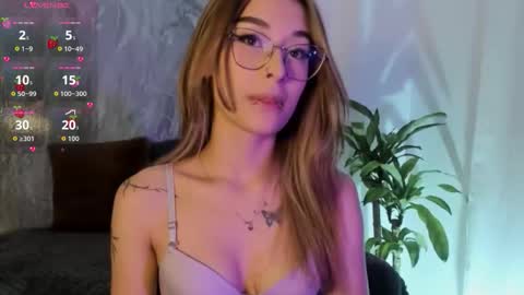 melodylanee online show from October 24, 11:06 am