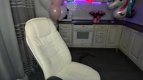 Kaylie online show from January 20, 6:42 am