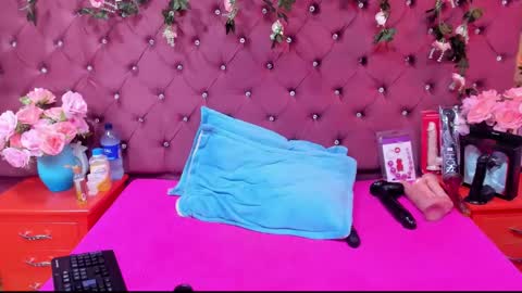 Melodysmithass online show from February 27, 3:04 am