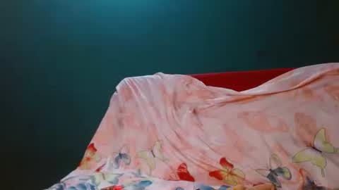 mely tomson online show from November 14, 10:25 am