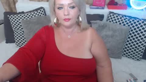 melyssamilfxxx online show from September 19, 4:25 am
