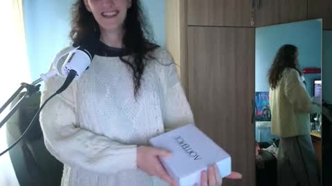 Snapshot of memisecrets chatting on March 12, 4:46 pm Megumi Aina online show from March 12, 4:46 pm