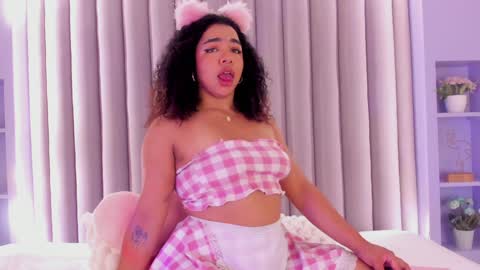  Memphis Williams  online show from February 1, 2:37 am