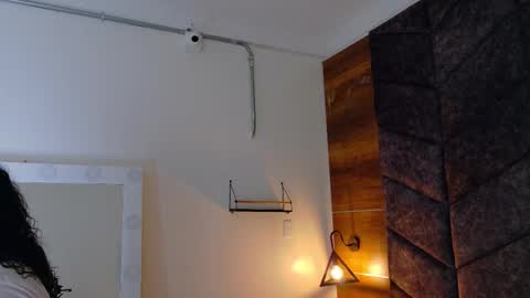  Memphis Williams  online show from December 1, 11:48 am