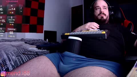 menditeta online show from January 28, 1:39 am